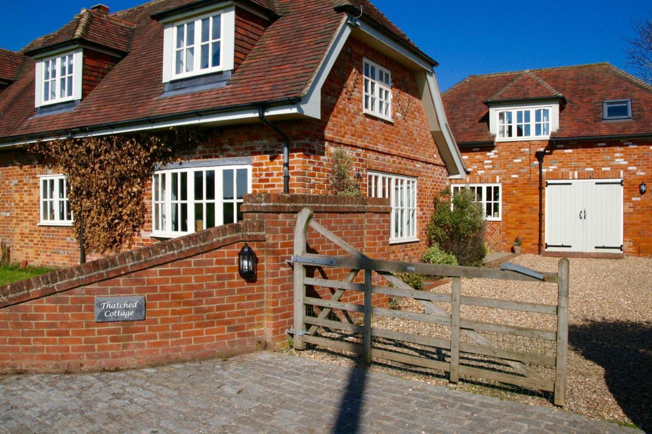 Thatched Cottage 亨格福德 外观 照片